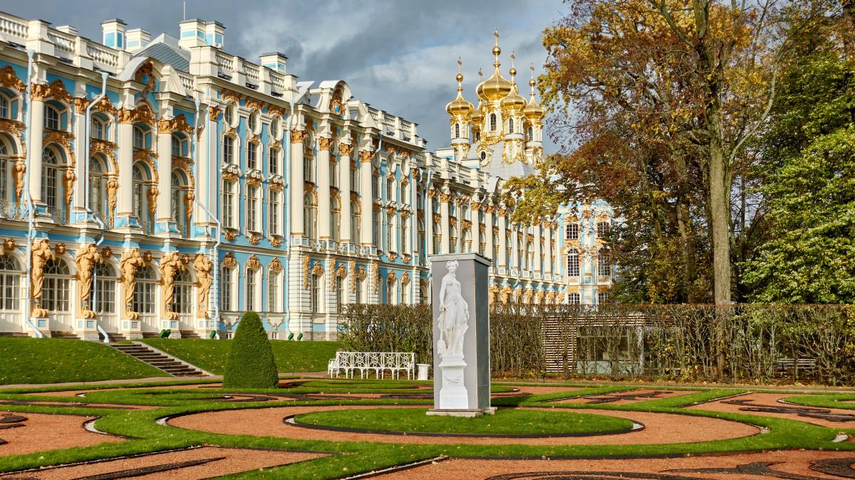 Города рядом с Питером: куда поехать на выходные